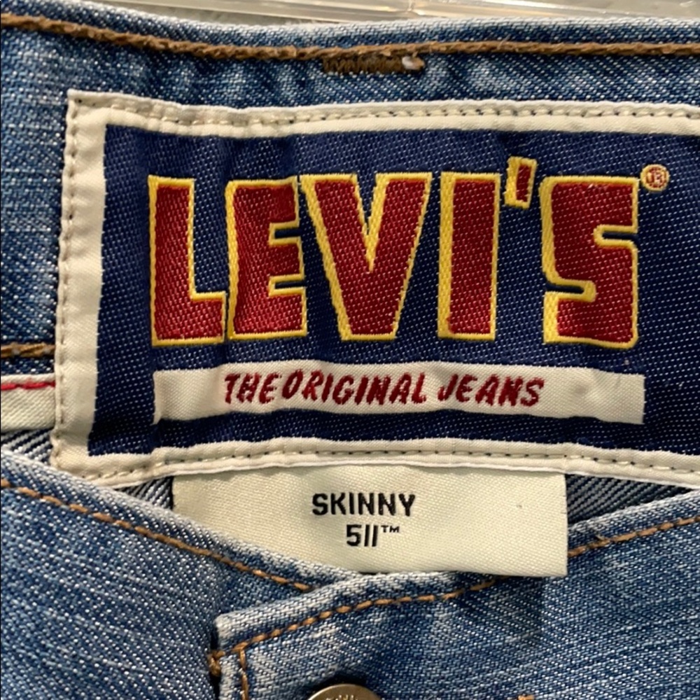 Levi 511 cloth tag inside